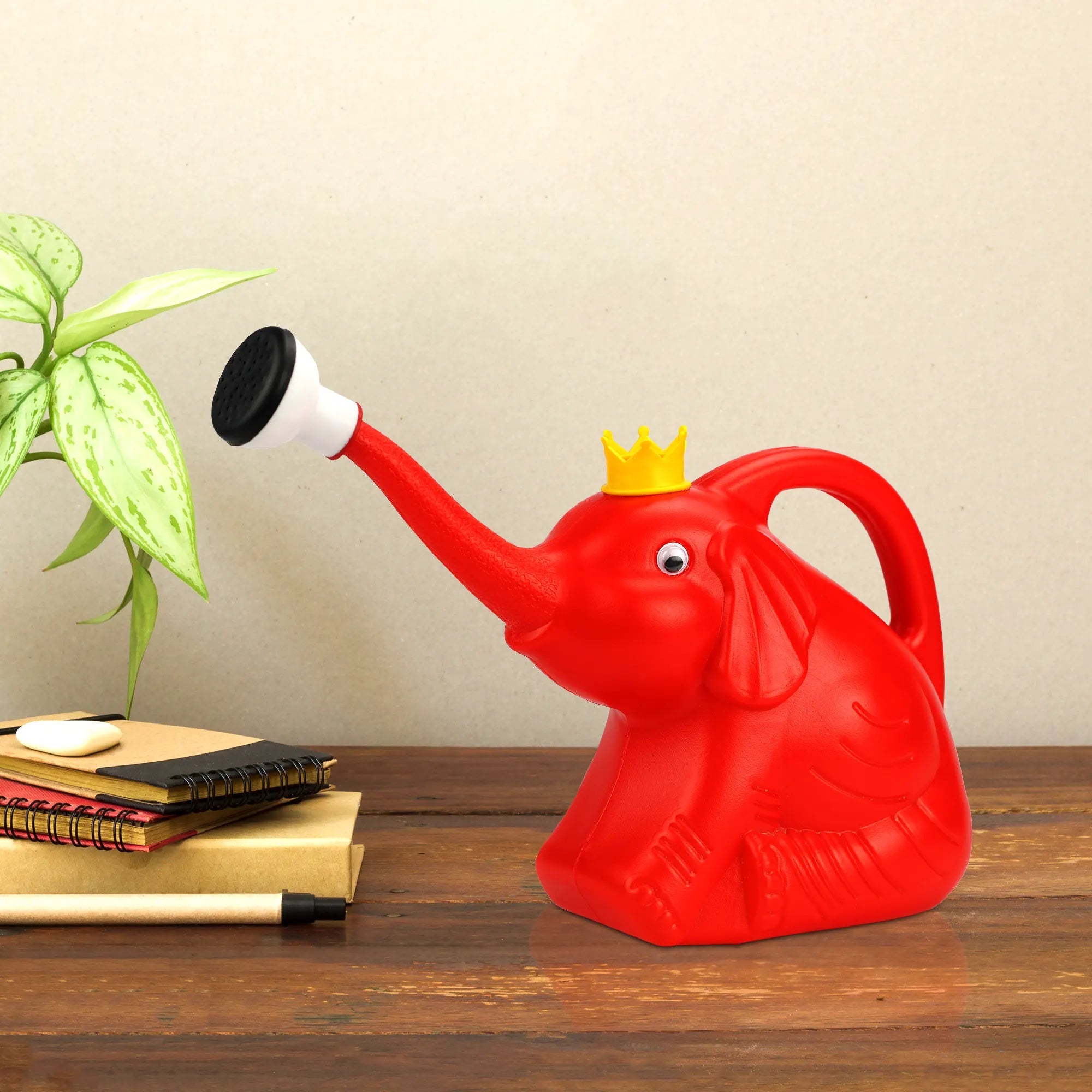 Elephant Watering Can with Detachable Sprayer - 1 Litre Urban Plant Red 