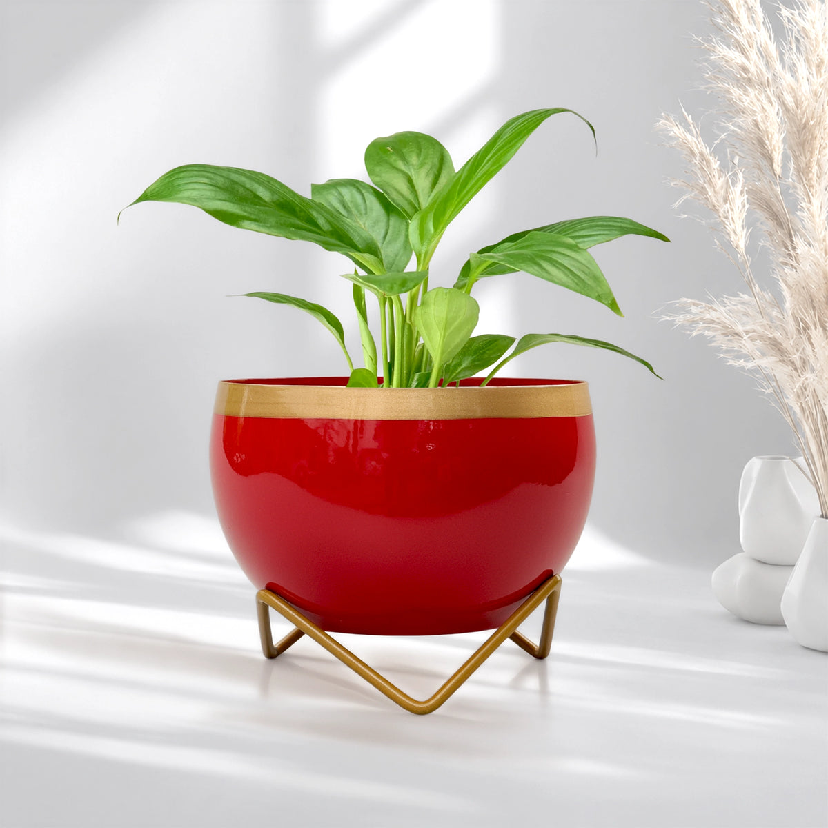 Petite Metal Pots