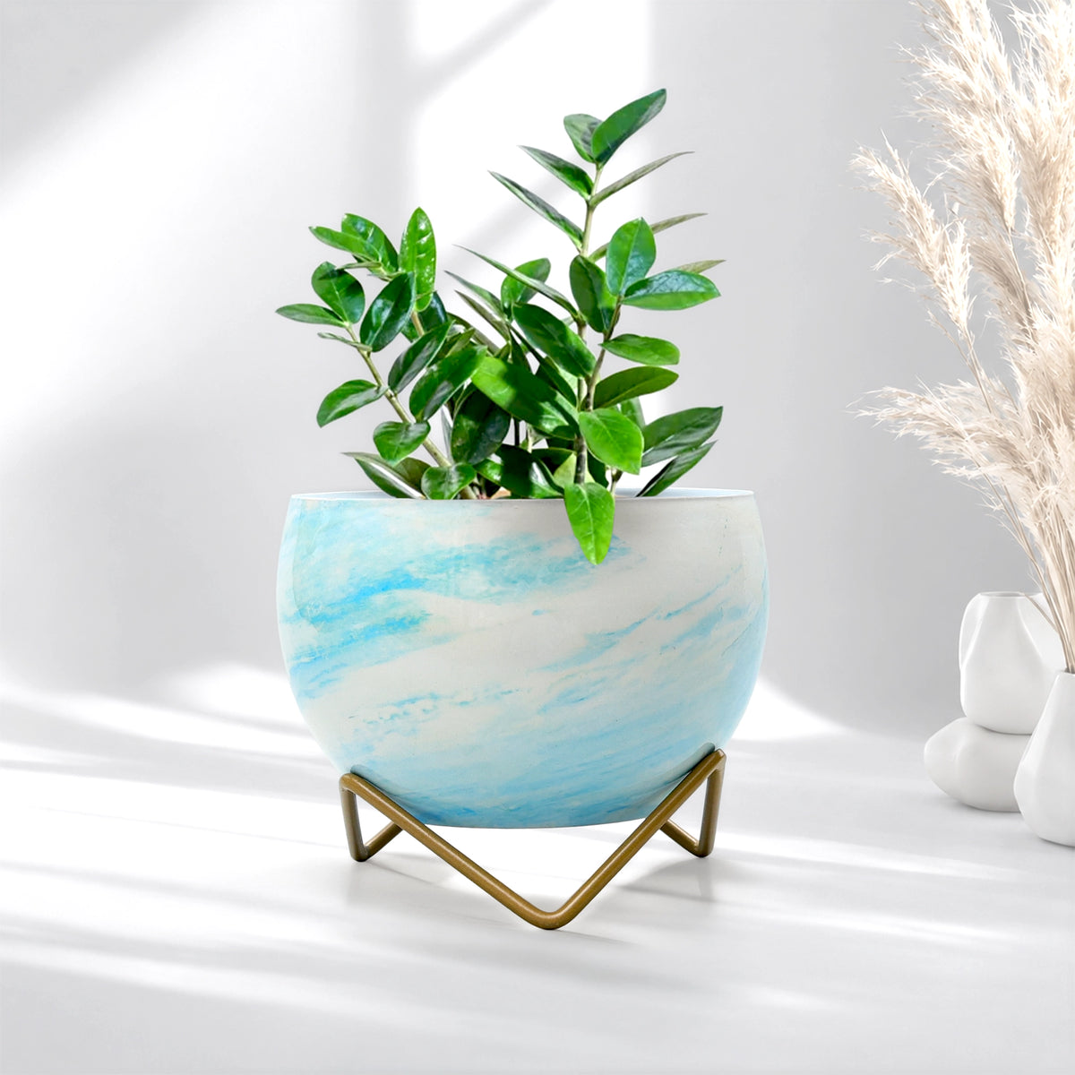 Petite Metal Pots