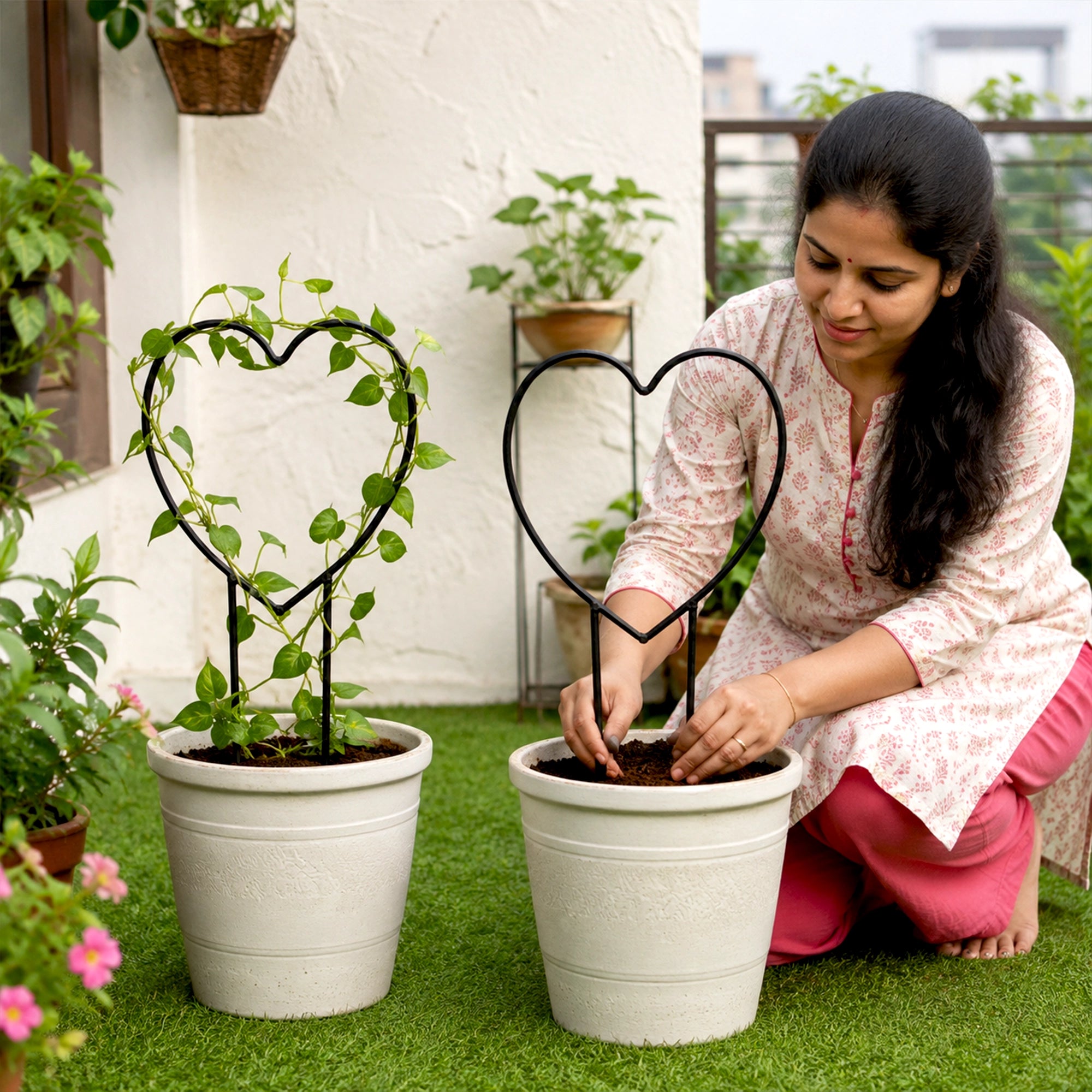 Urban Plant Heart Shaped Trellis for Climbing Plants - (Pack of 2)
