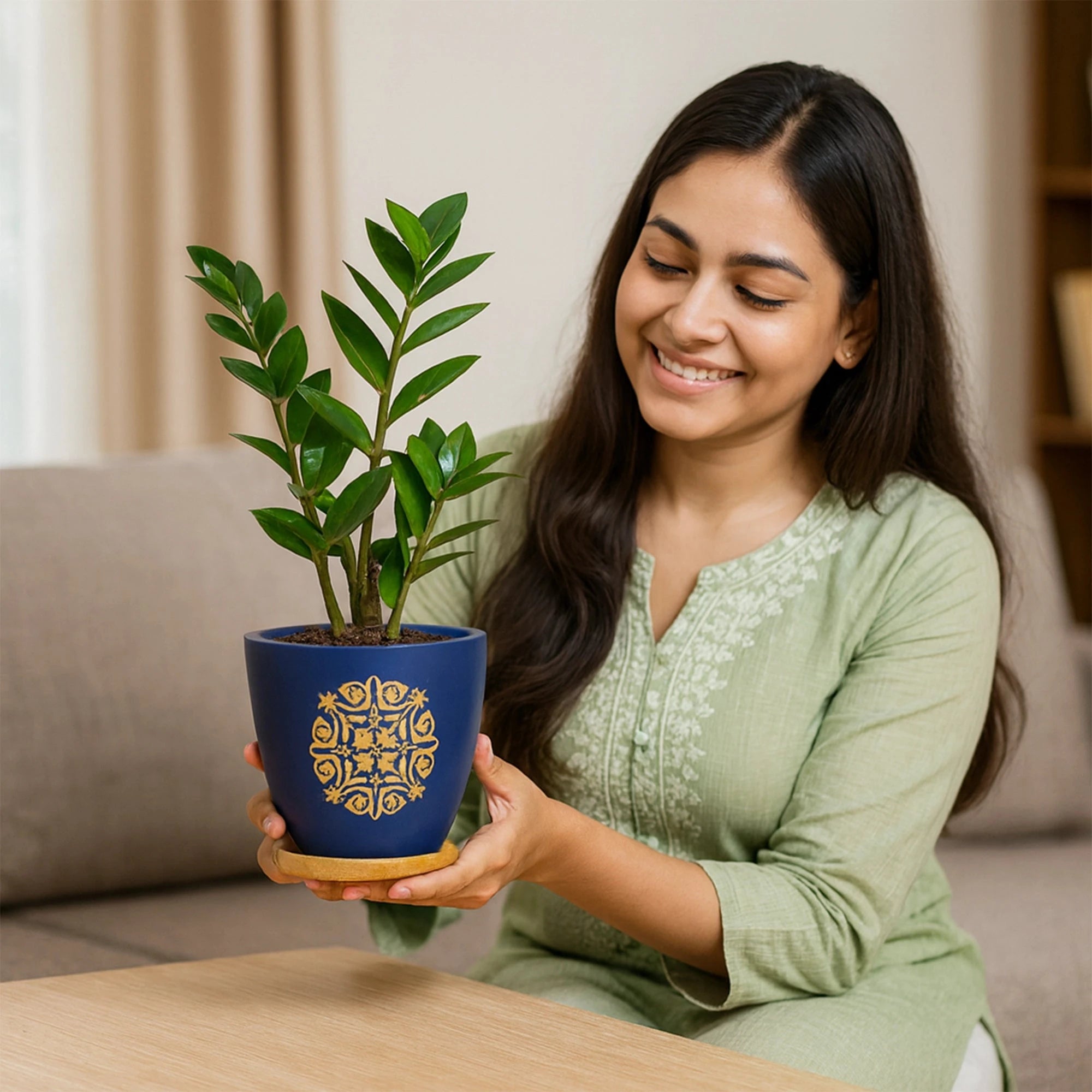 Motif Terracotta Pot With Wooden Saucer Urban Plant 
