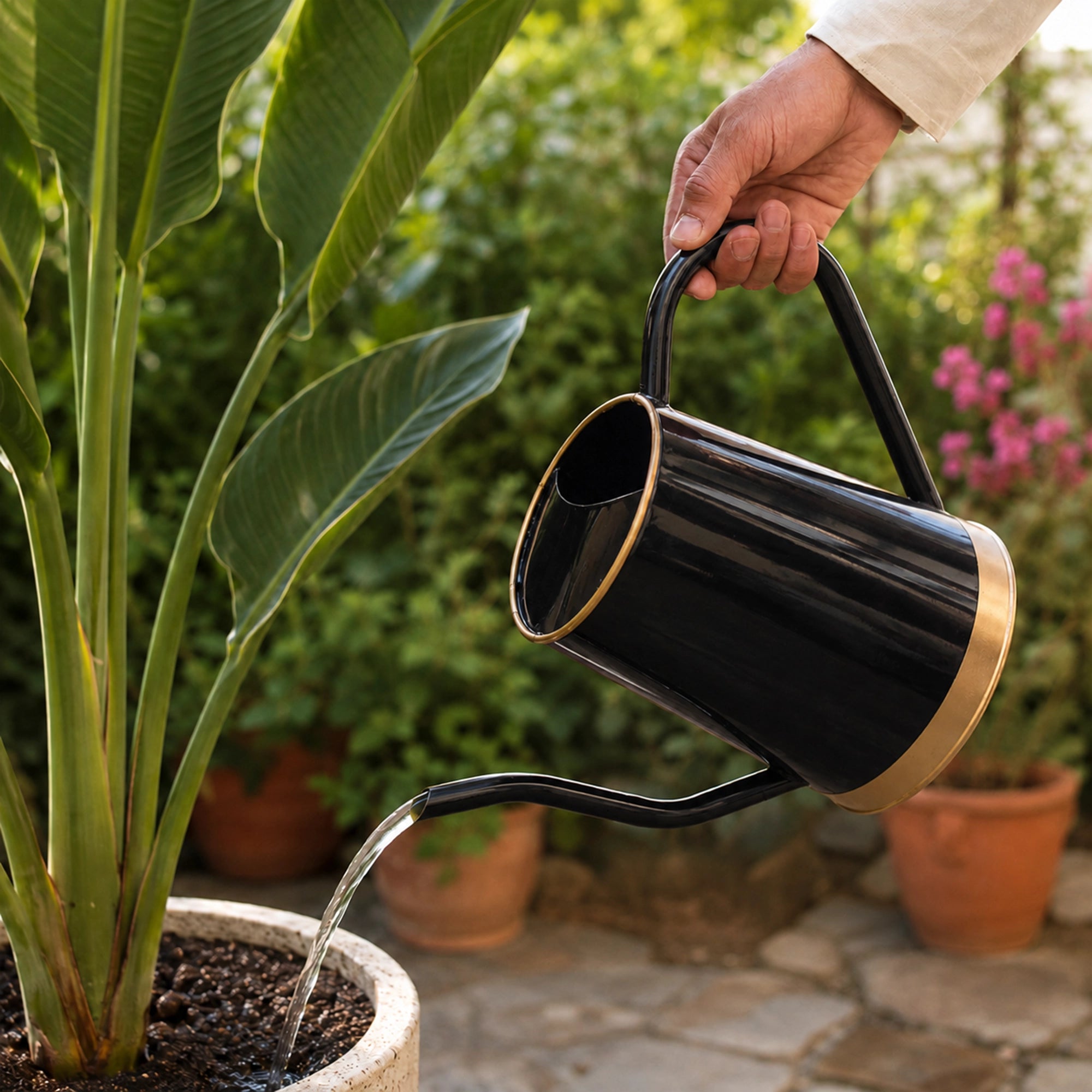 Urban Plant Metal Watering Can - 1.5 L for plants in black color 