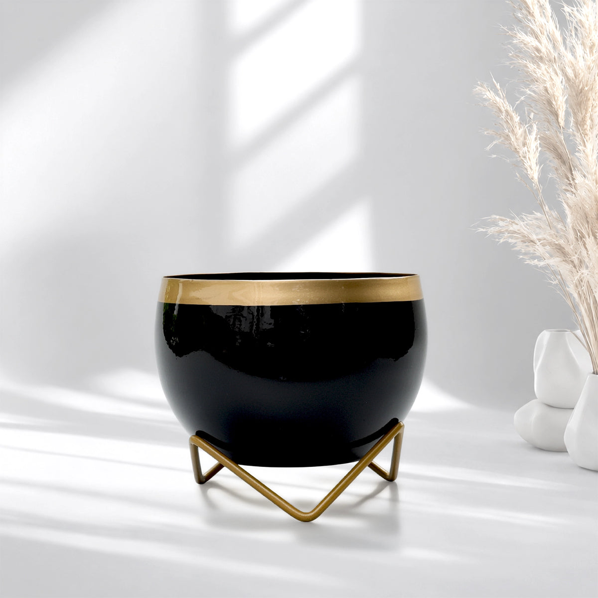 Petite Metal Pots