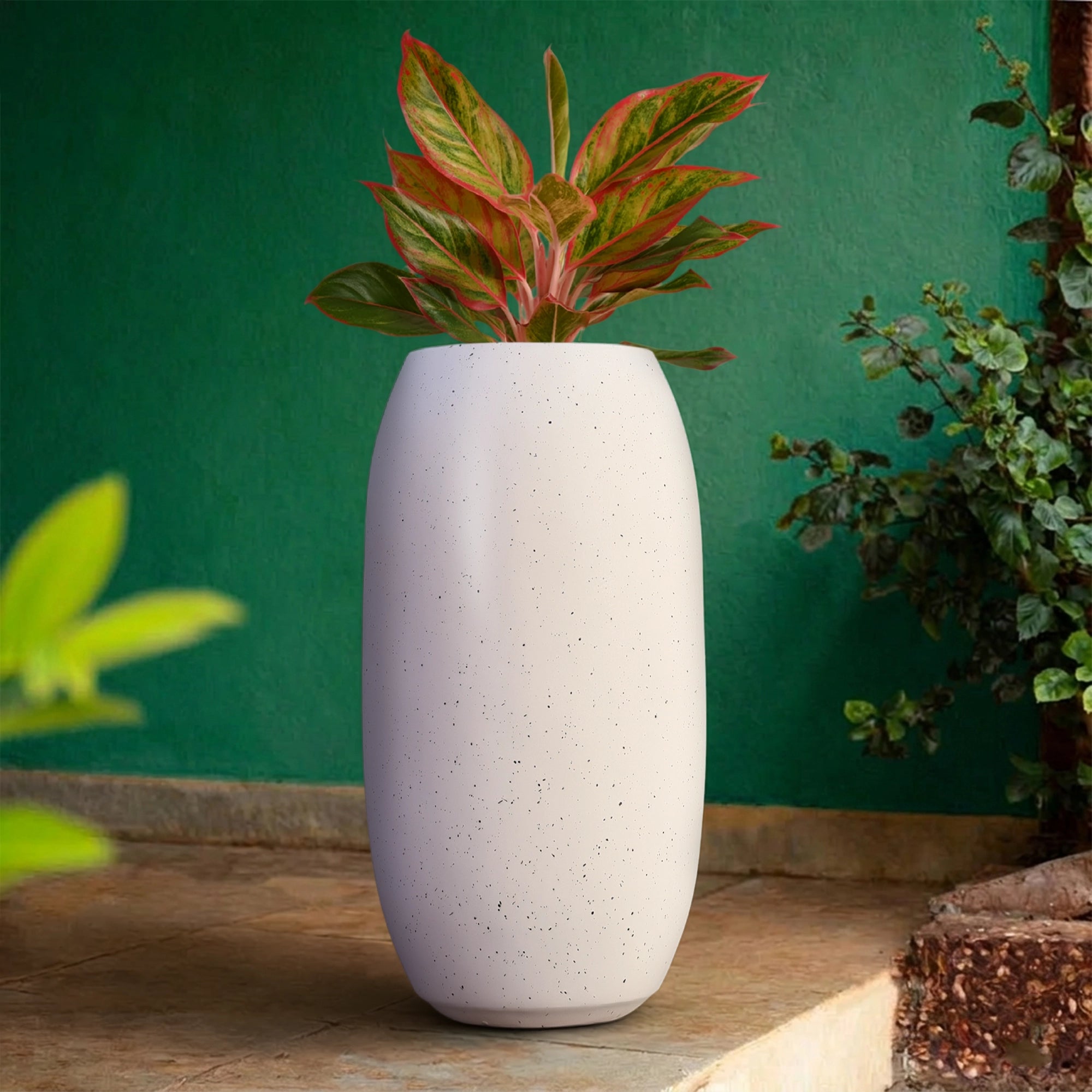 VERTICA Planter – H23 (5 Years Warranty) | Urban Plant